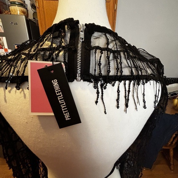 Pretty Little Thing Top Womens Size 4 Black Sequin Detail Cowl Neck Tie Back Top - Picture 2 of 9